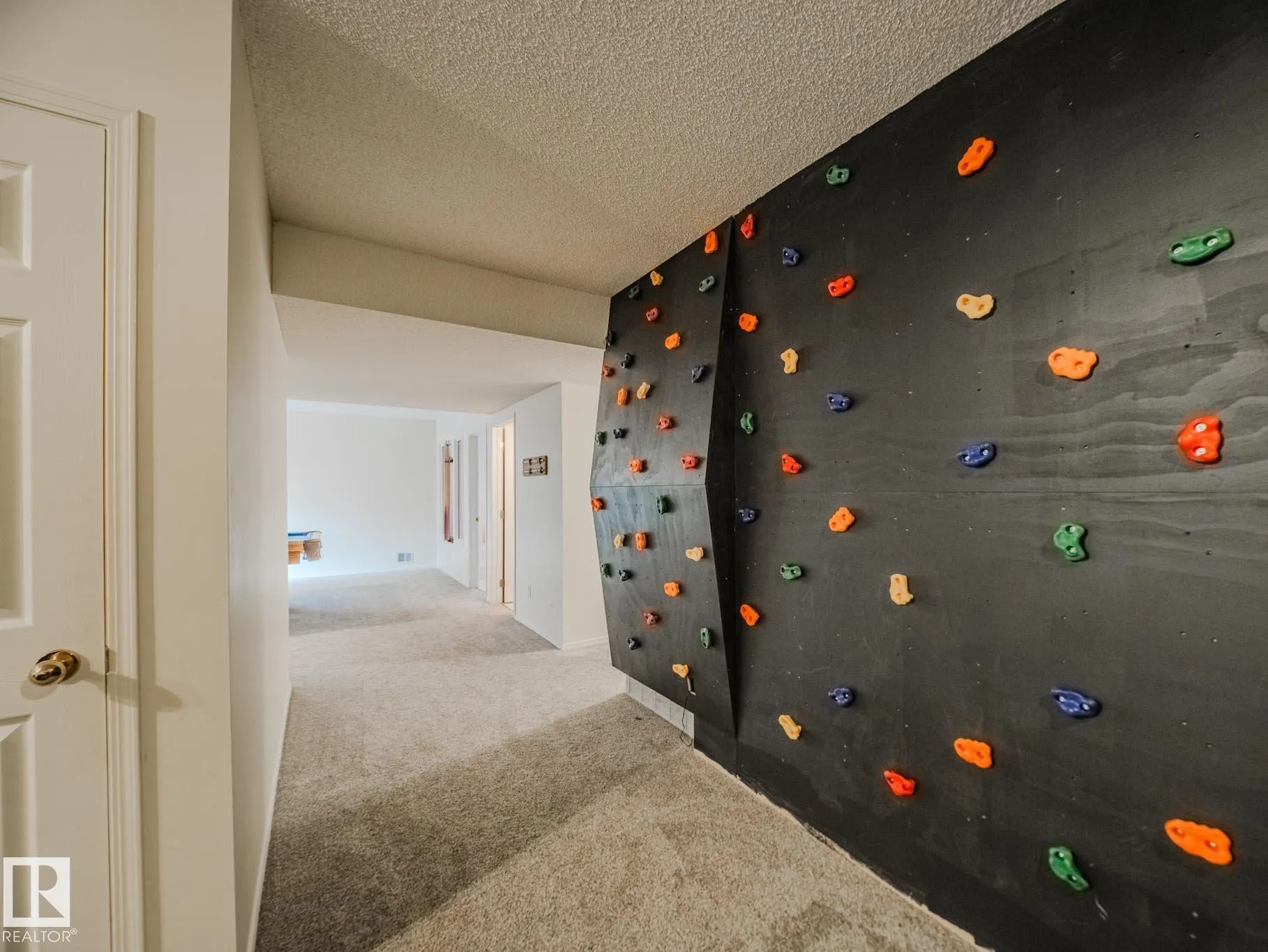 14 HERITAGE Boulevard