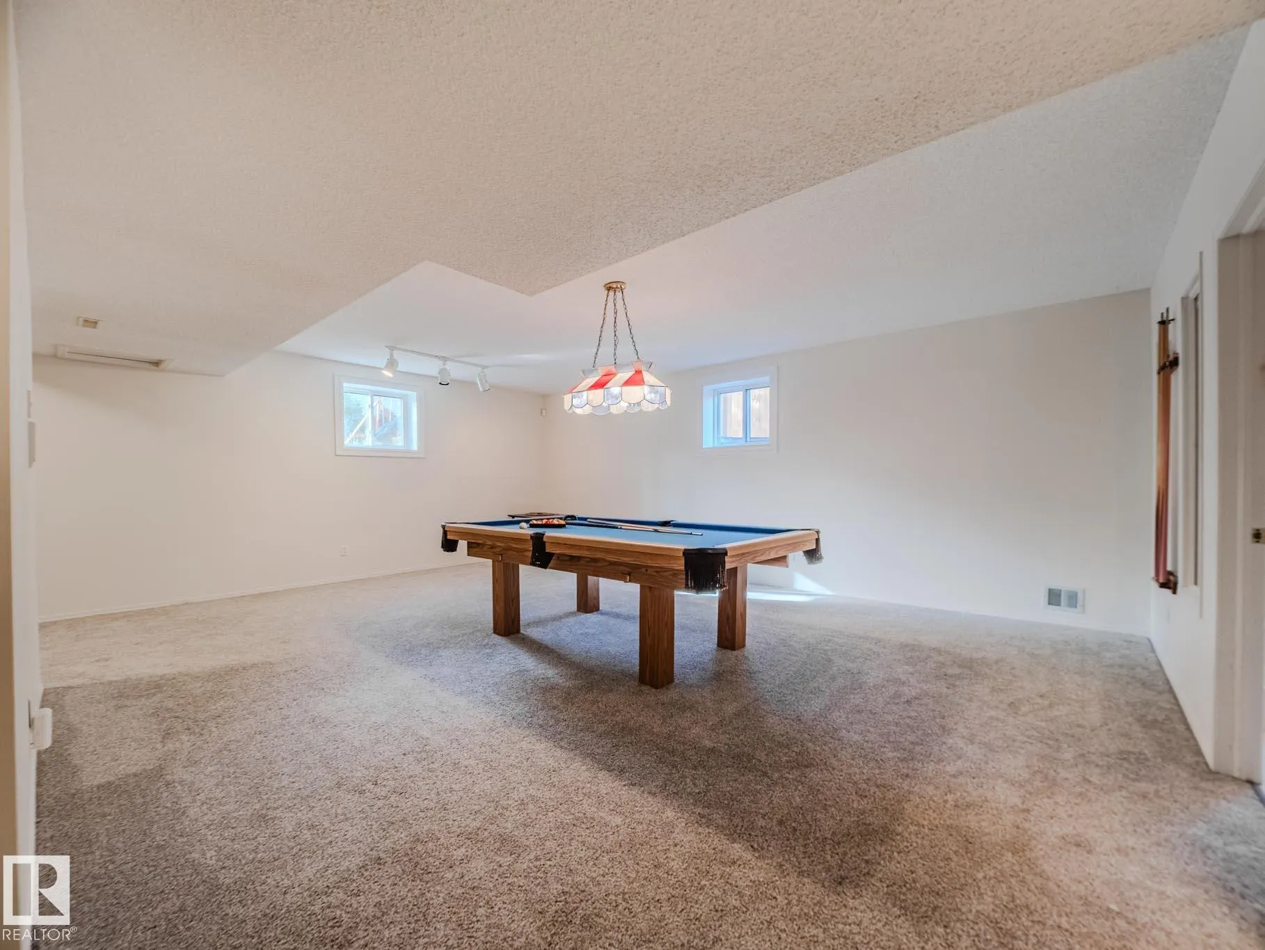 14 HERITAGE Boulevard