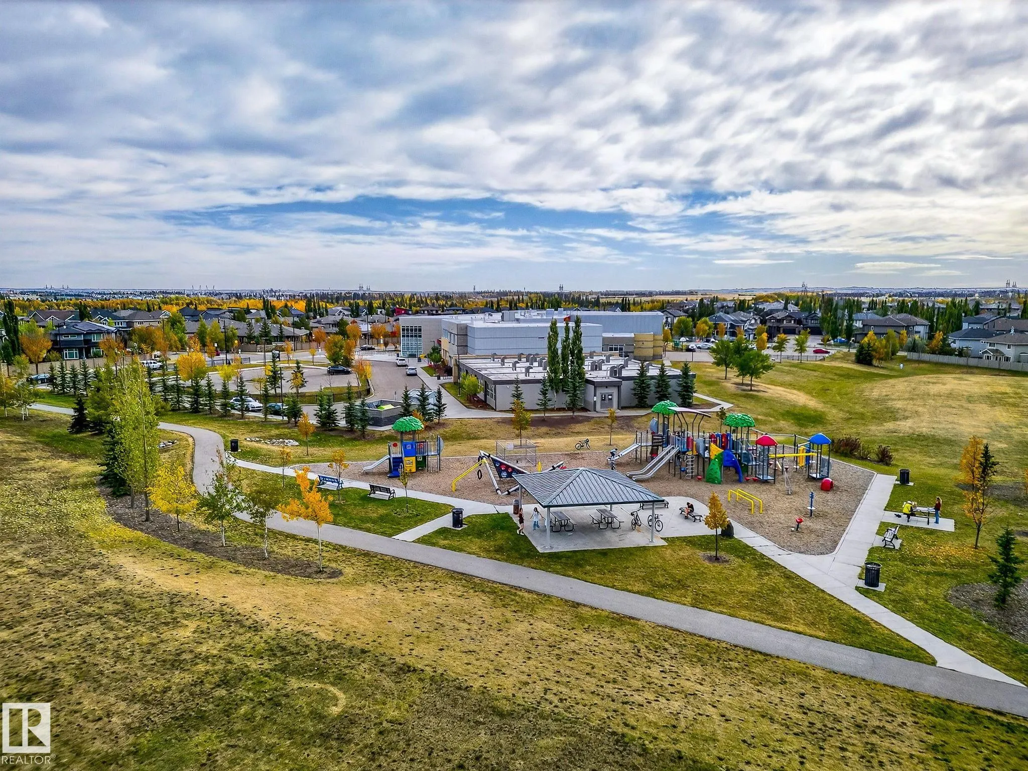 3719 MCLAY GREEN Green