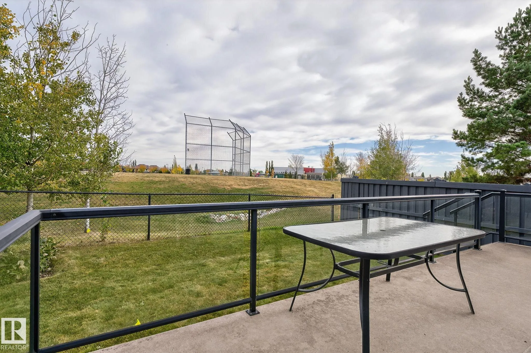 3719 MCLAY GREEN Green