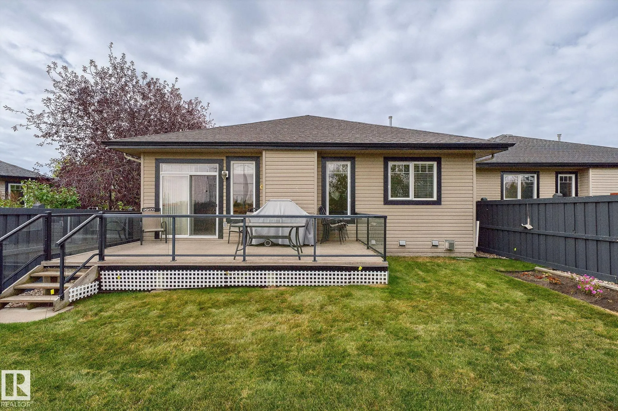 3719 MCLAY GREEN Green