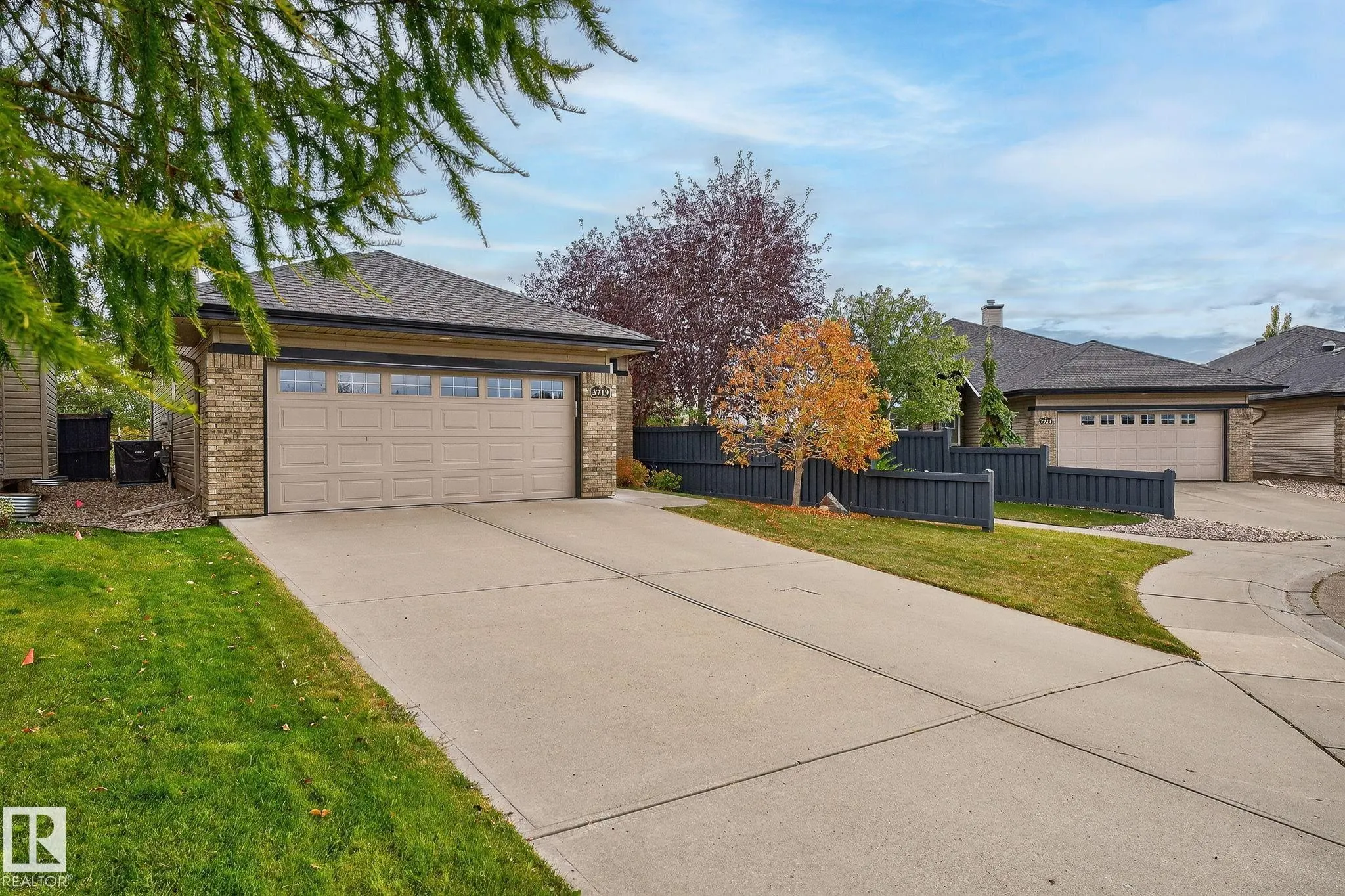 3719 MCLAY GREEN Green