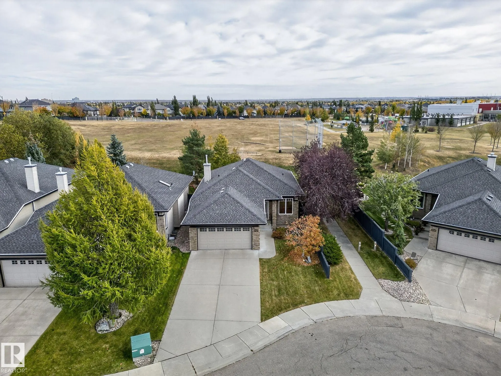 3719 MCLAY GREEN Green