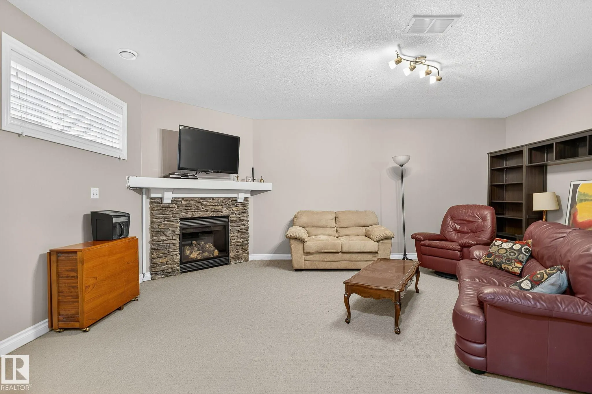 3719 MCLAY GREEN Green