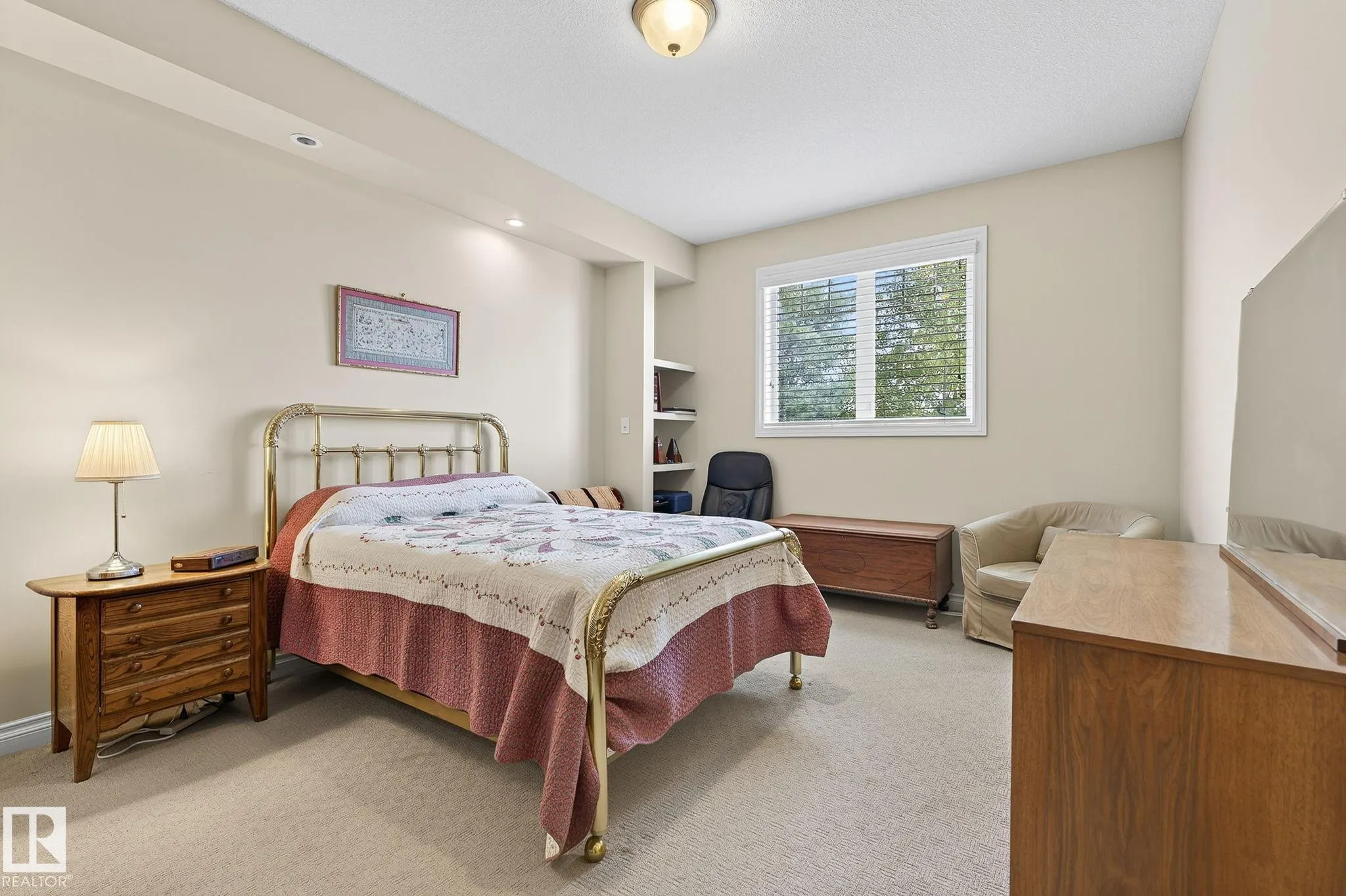 3719 MCLAY GREEN Green