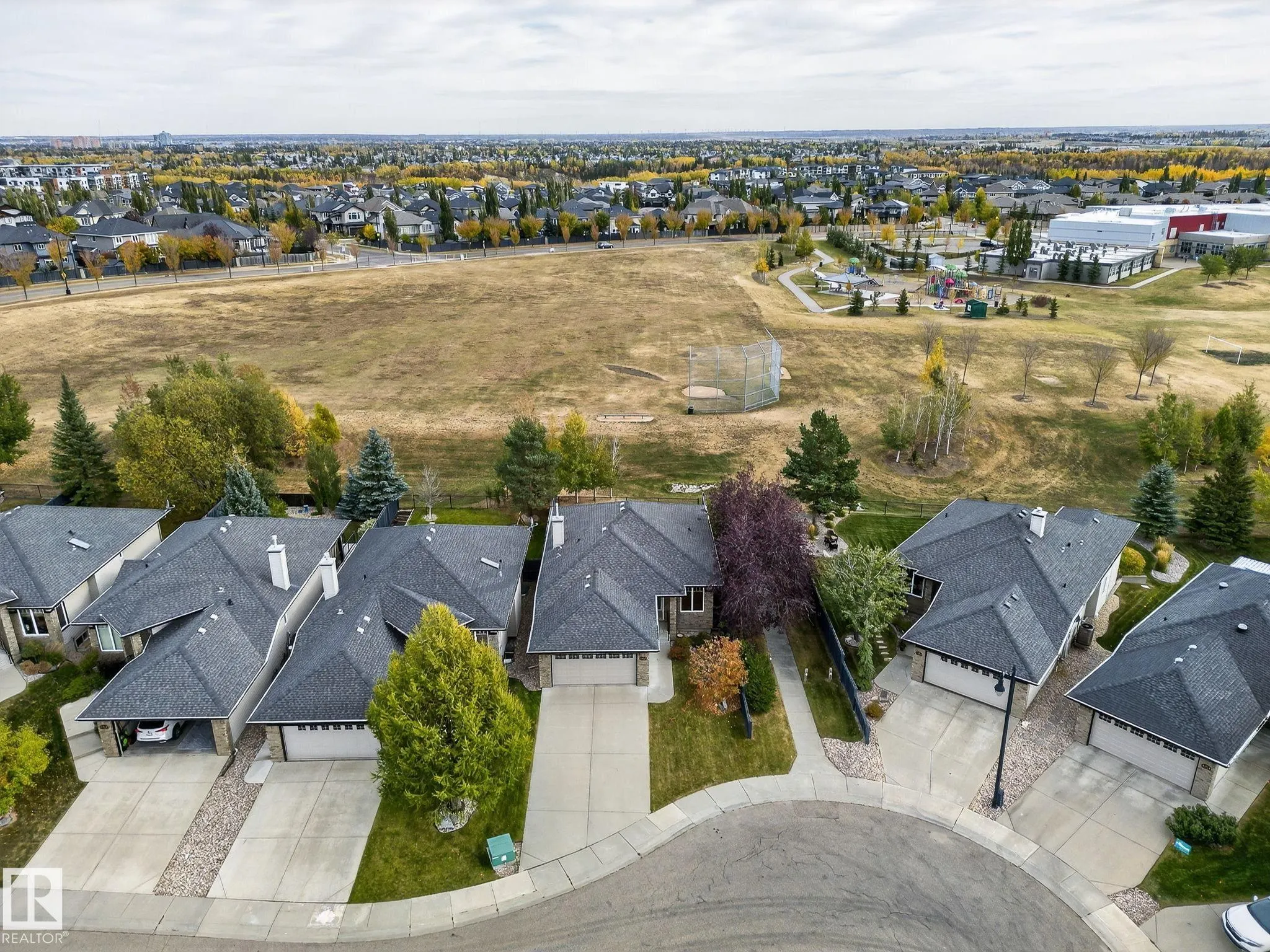 3719 MCLAY GREEN Green