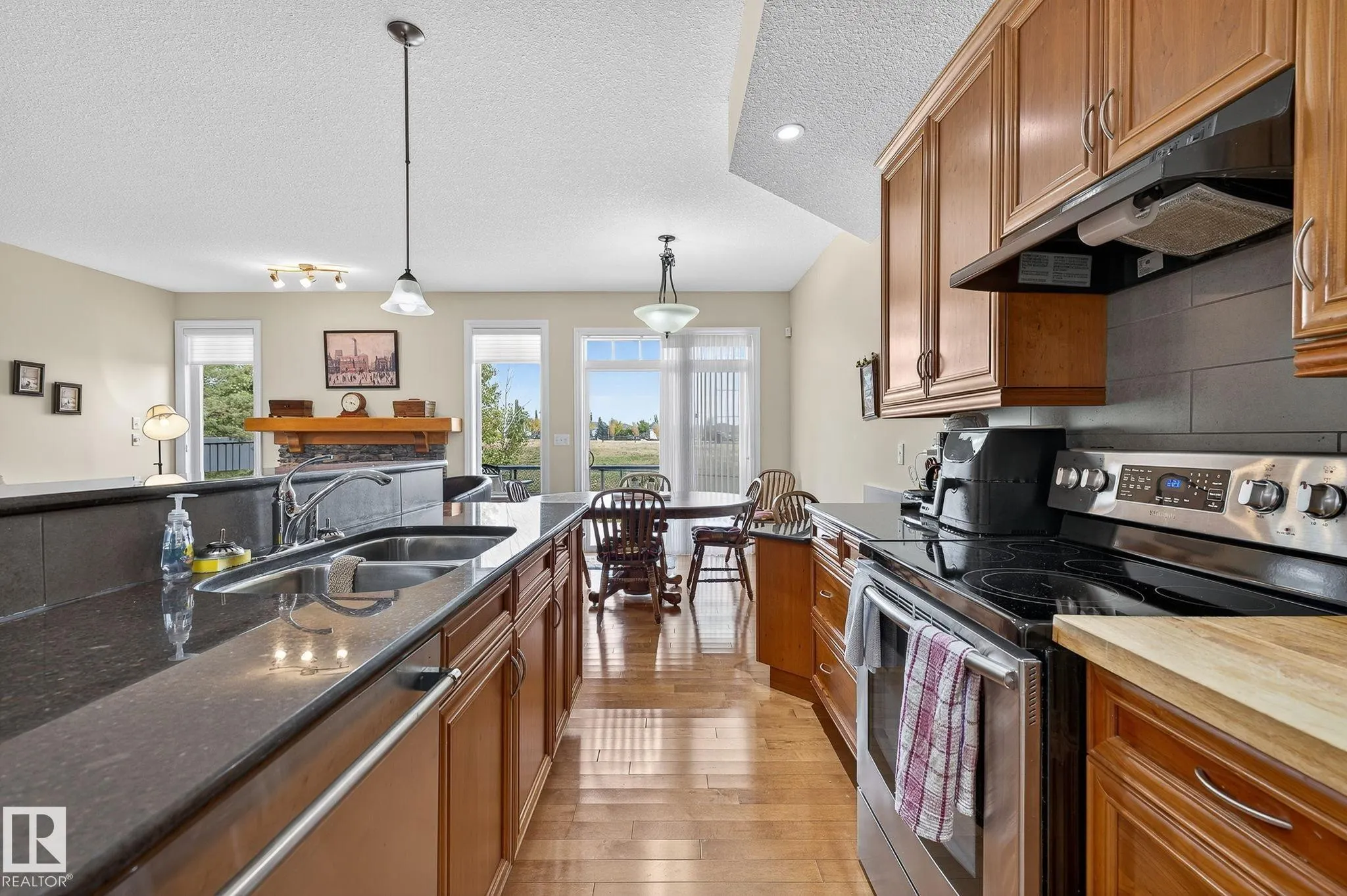 3719 MCLAY GREEN Green