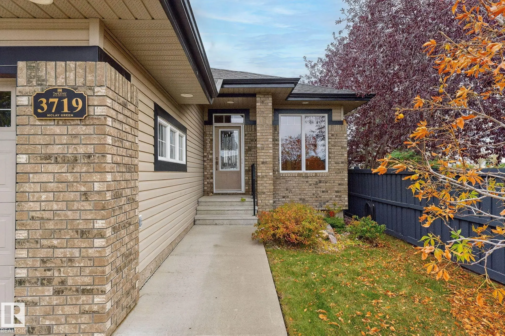 3719 MCLAY GREEN Green