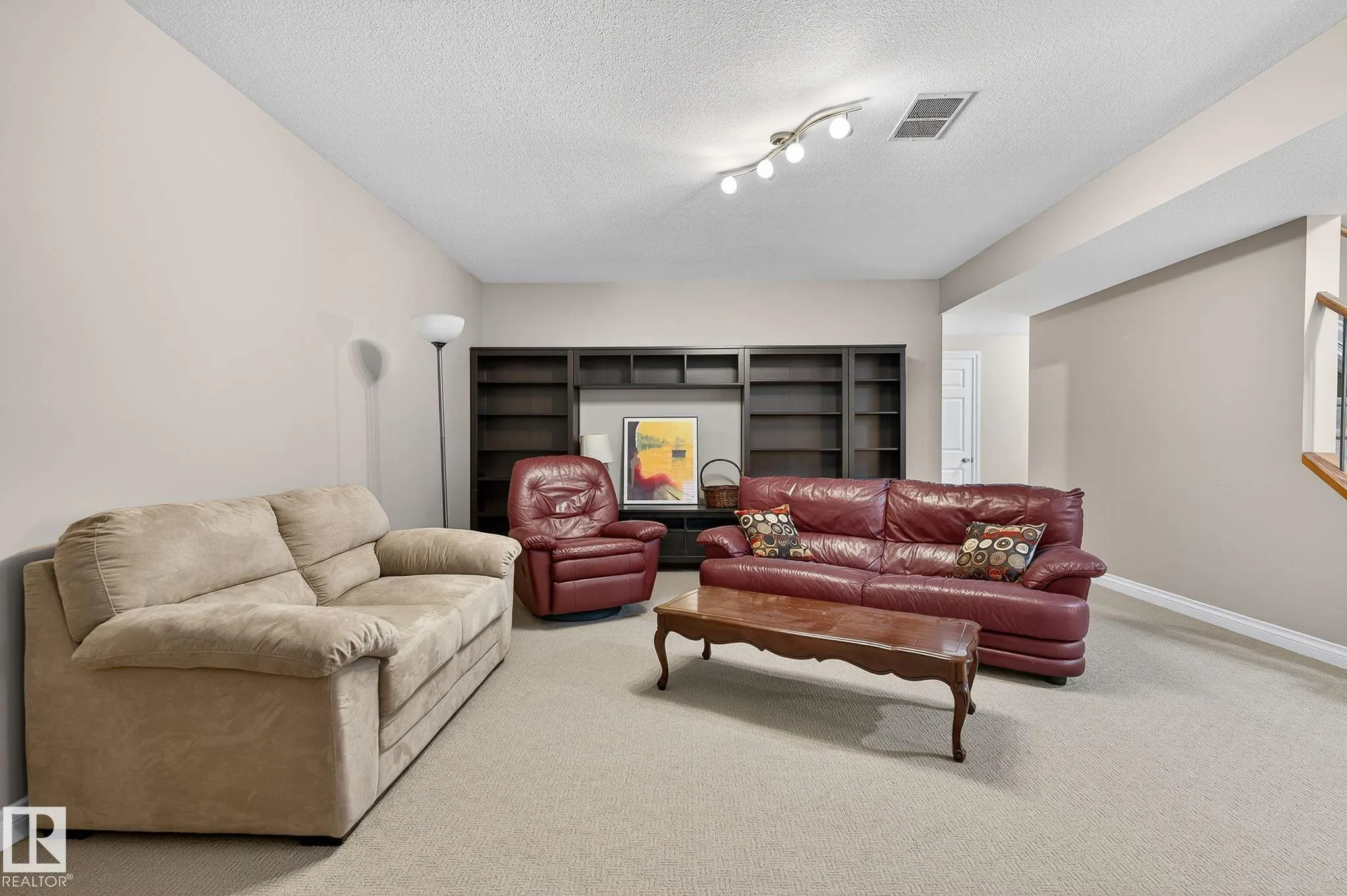 3719 MCLAY GREEN Green