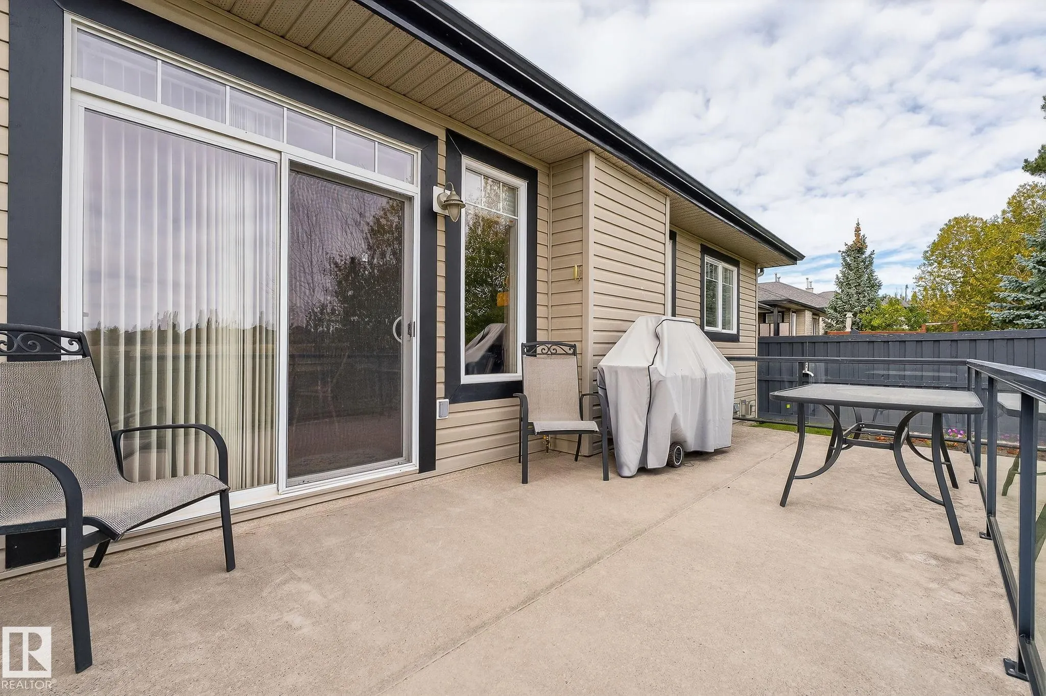 3719 MCLAY GREEN Green