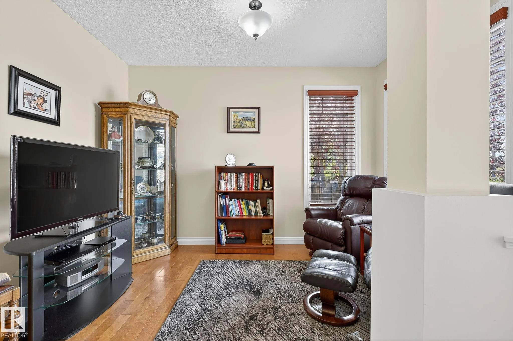 3719 MCLAY GREEN Green