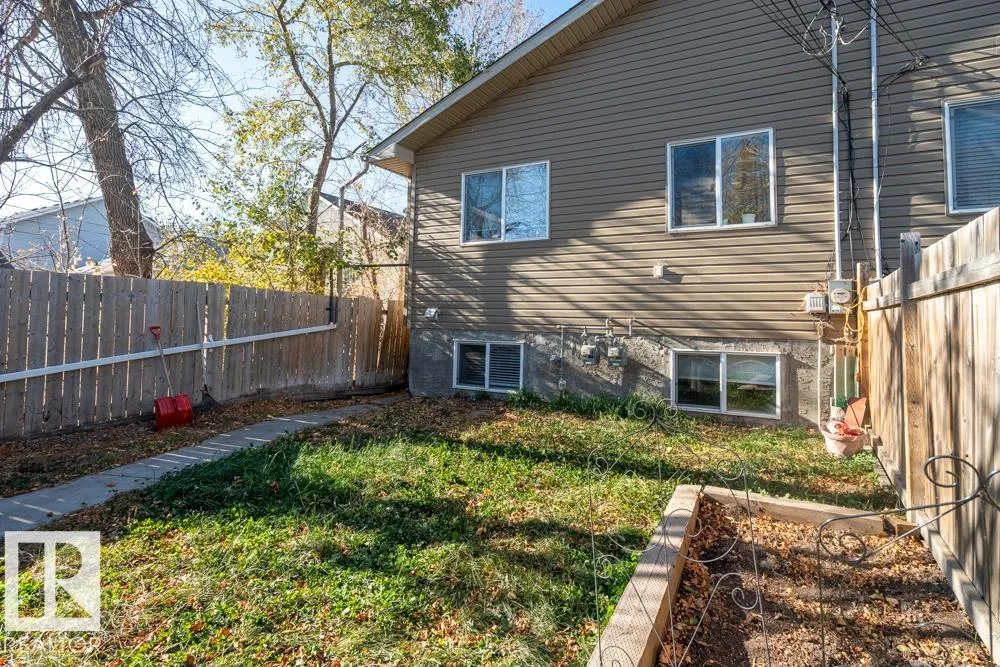 12135 &12137 124 Street