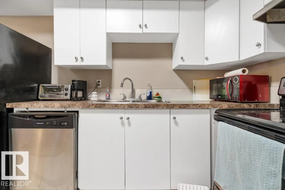 12135 &12137 124 Street