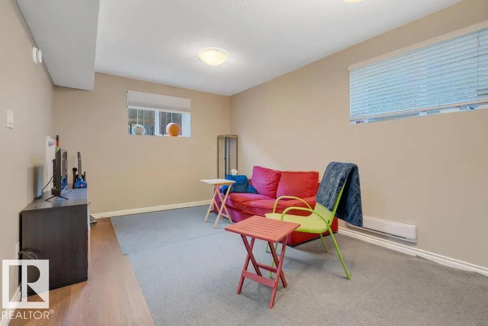 12135 &12137 124 Street