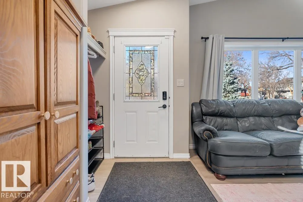 12135 &12137 124 Street