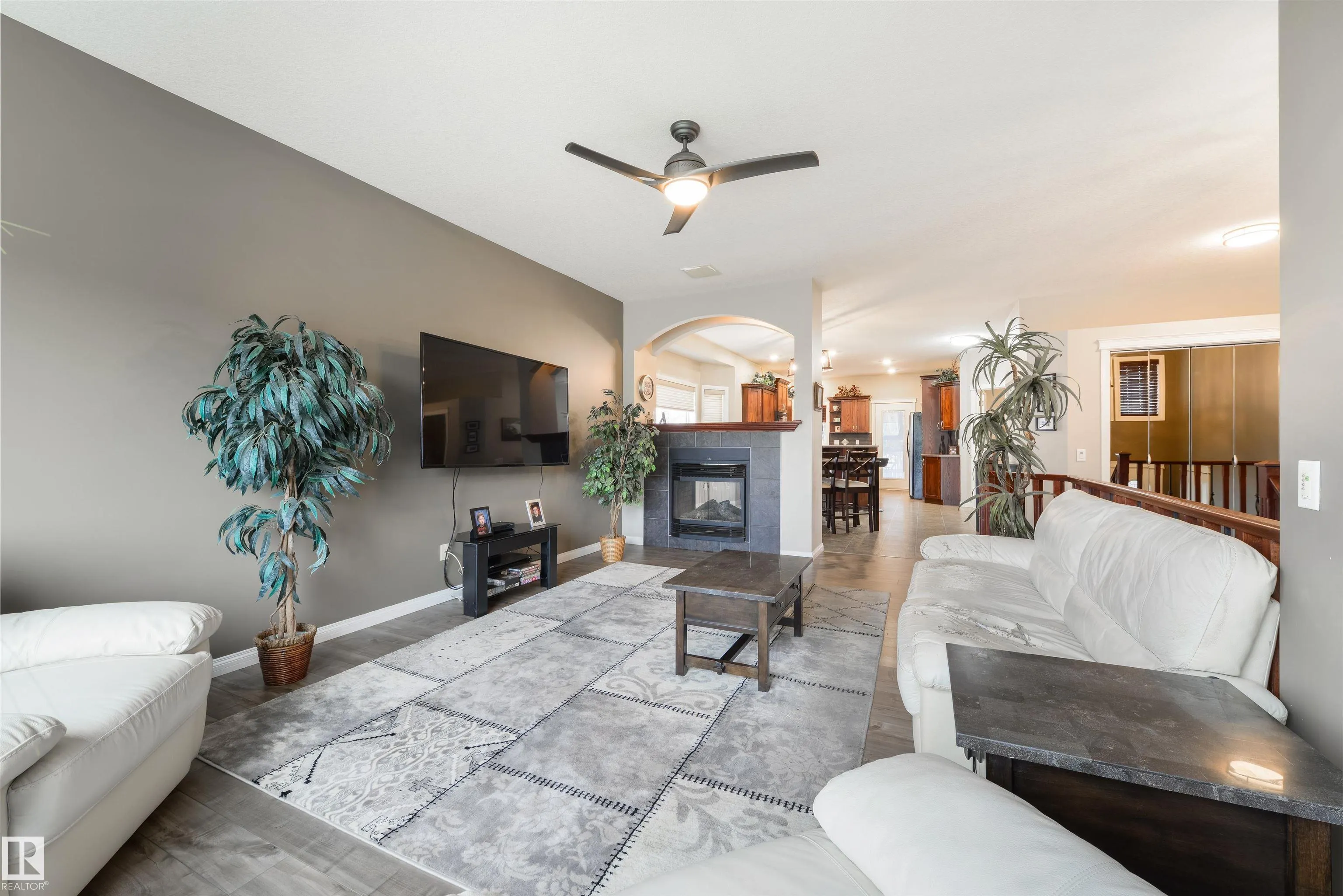 60 HUNTINGTON Crescent