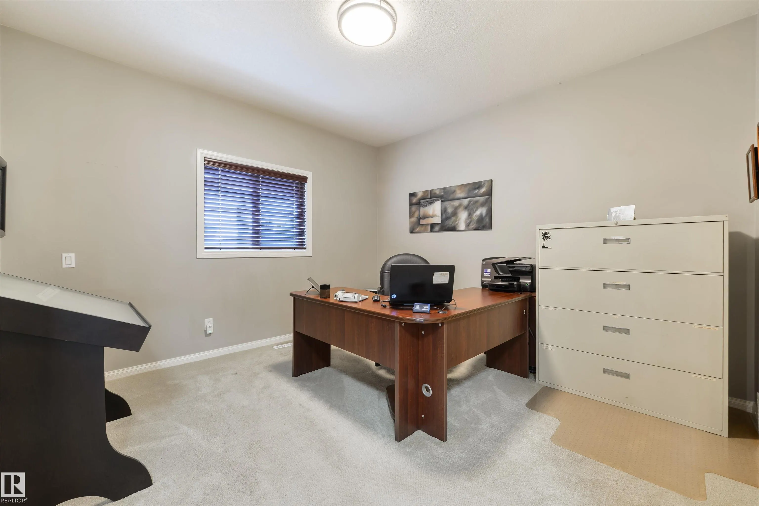 60 HUNTINGTON Crescent