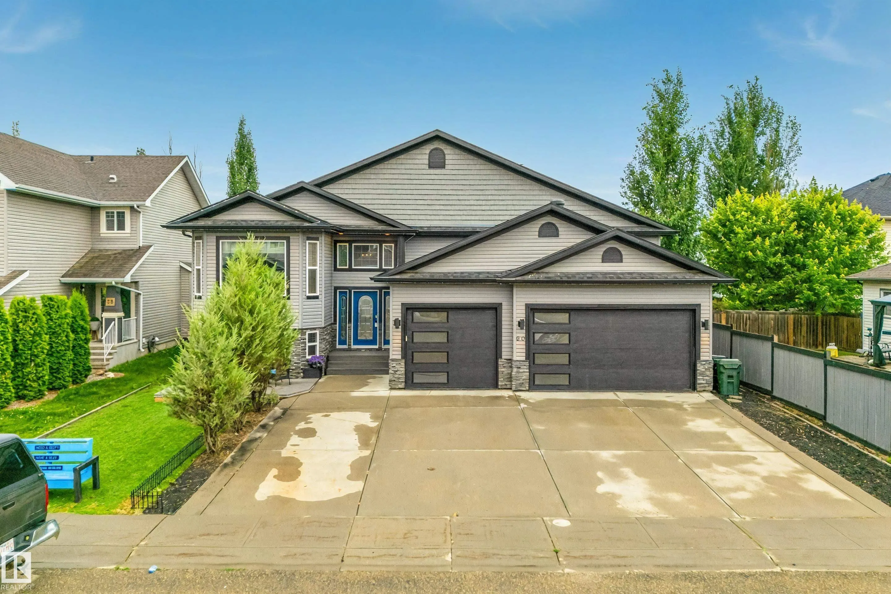 60 HUNTINGTON Crescent