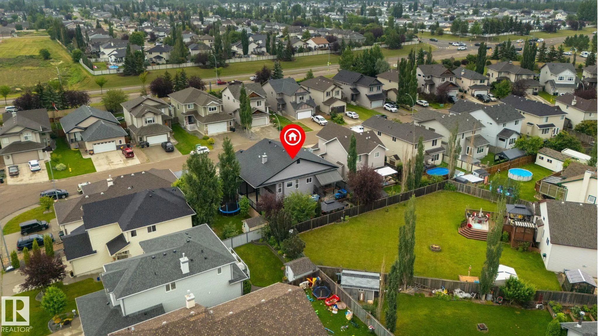 60 HUNTINGTON Crescent