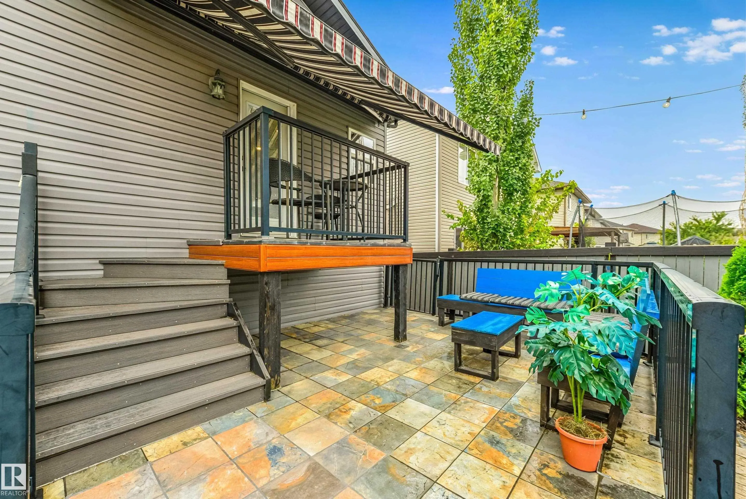 60 HUNTINGTON Crescent