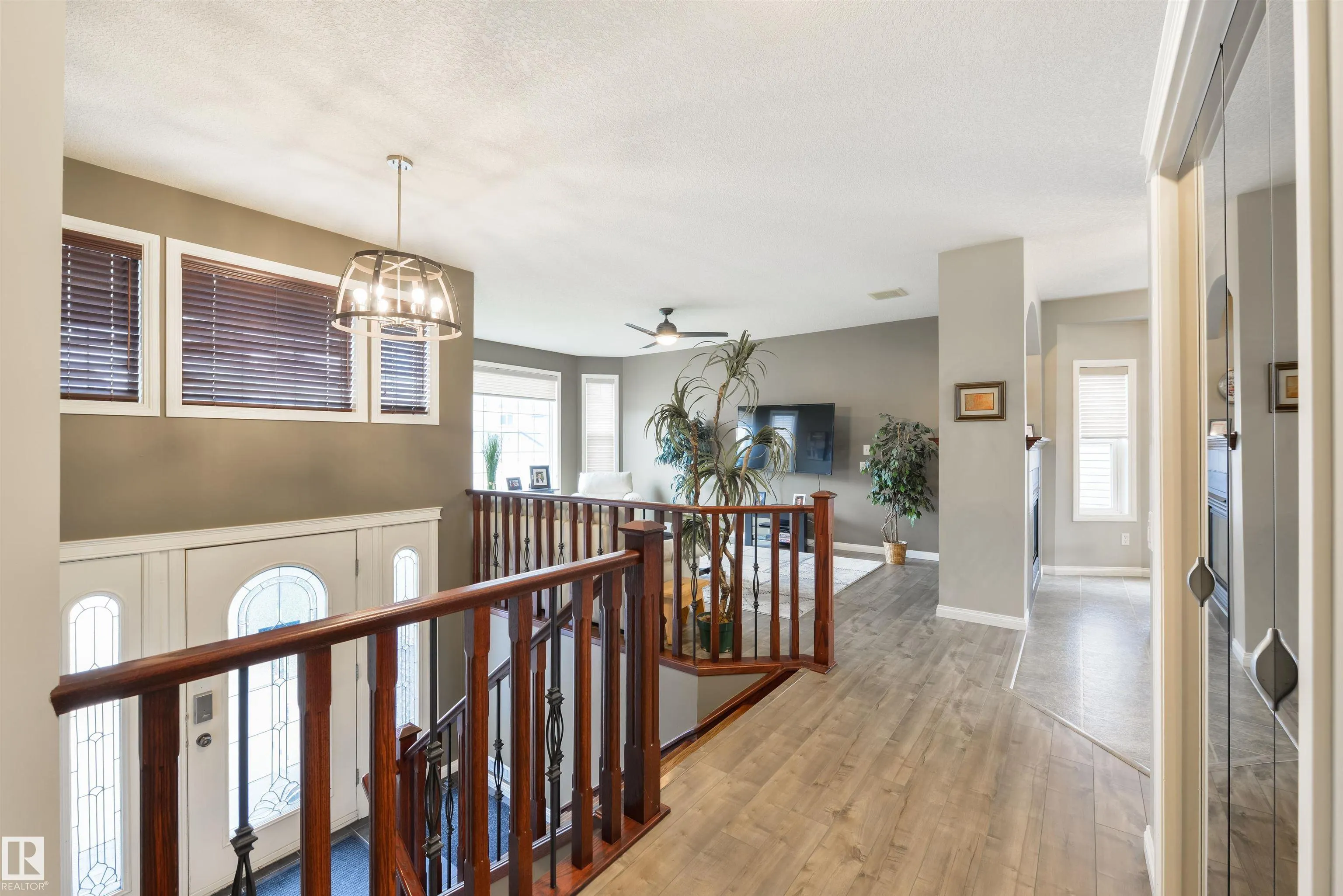 60 HUNTINGTON Crescent