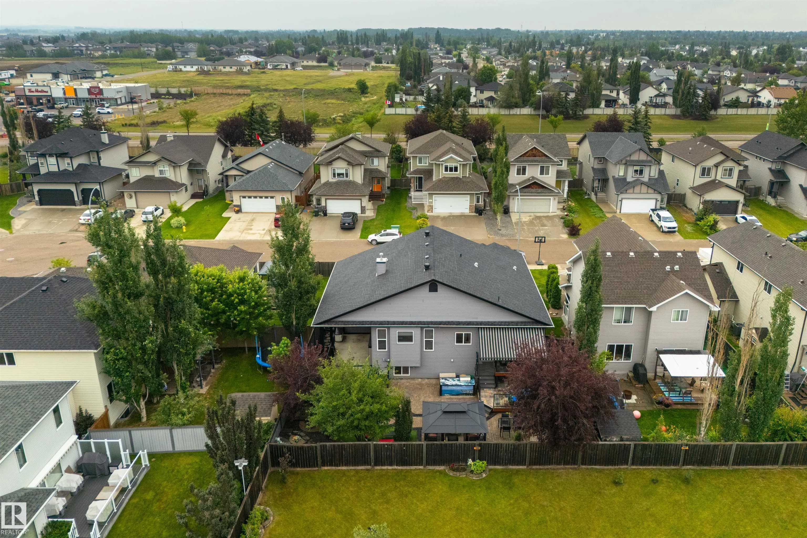 60 HUNTINGTON Crescent