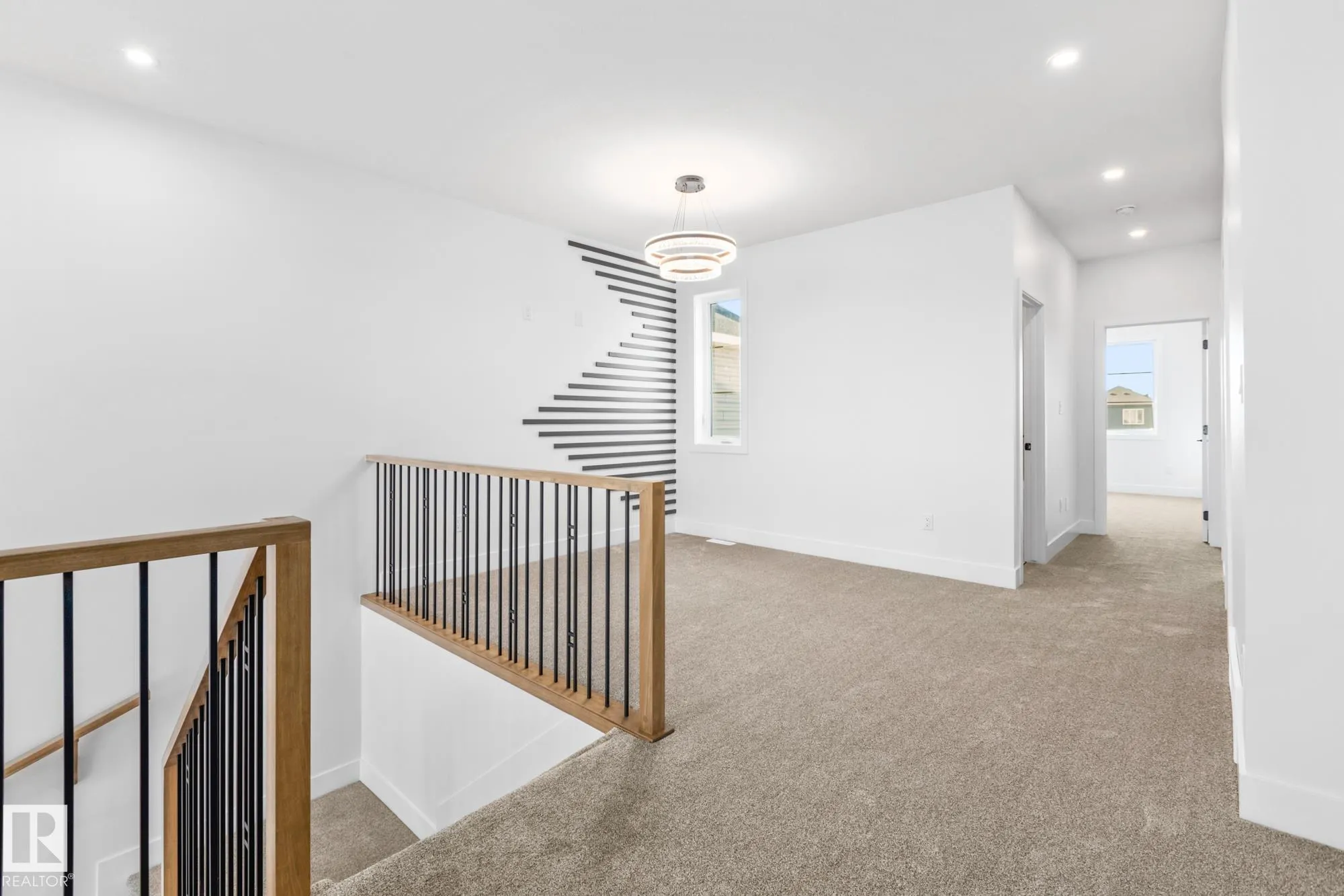 90 ELDRIDGE Point(e)