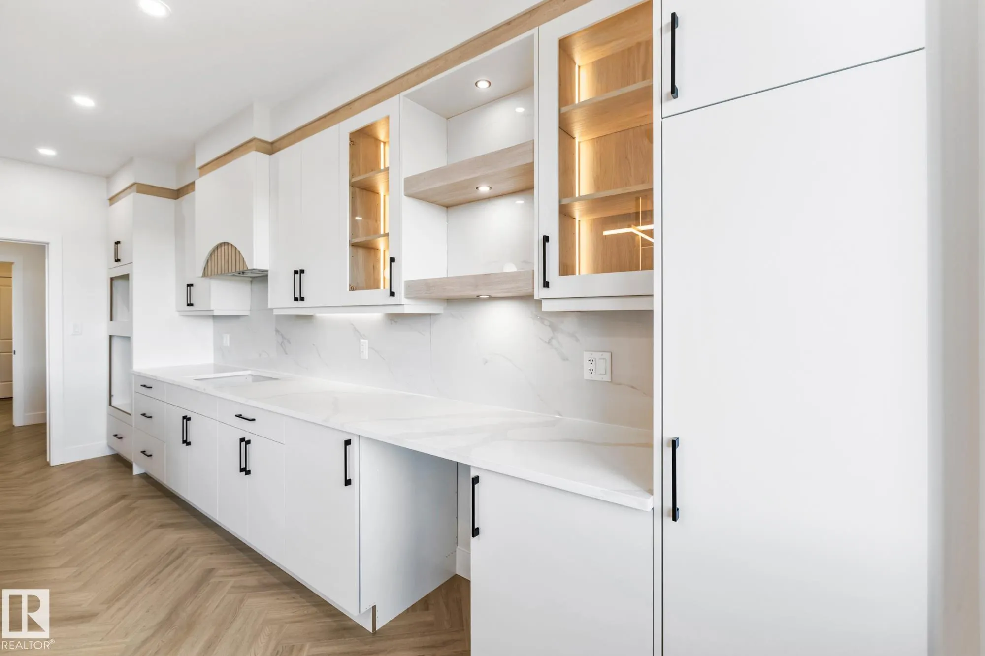 90 ELDRIDGE Point(e)