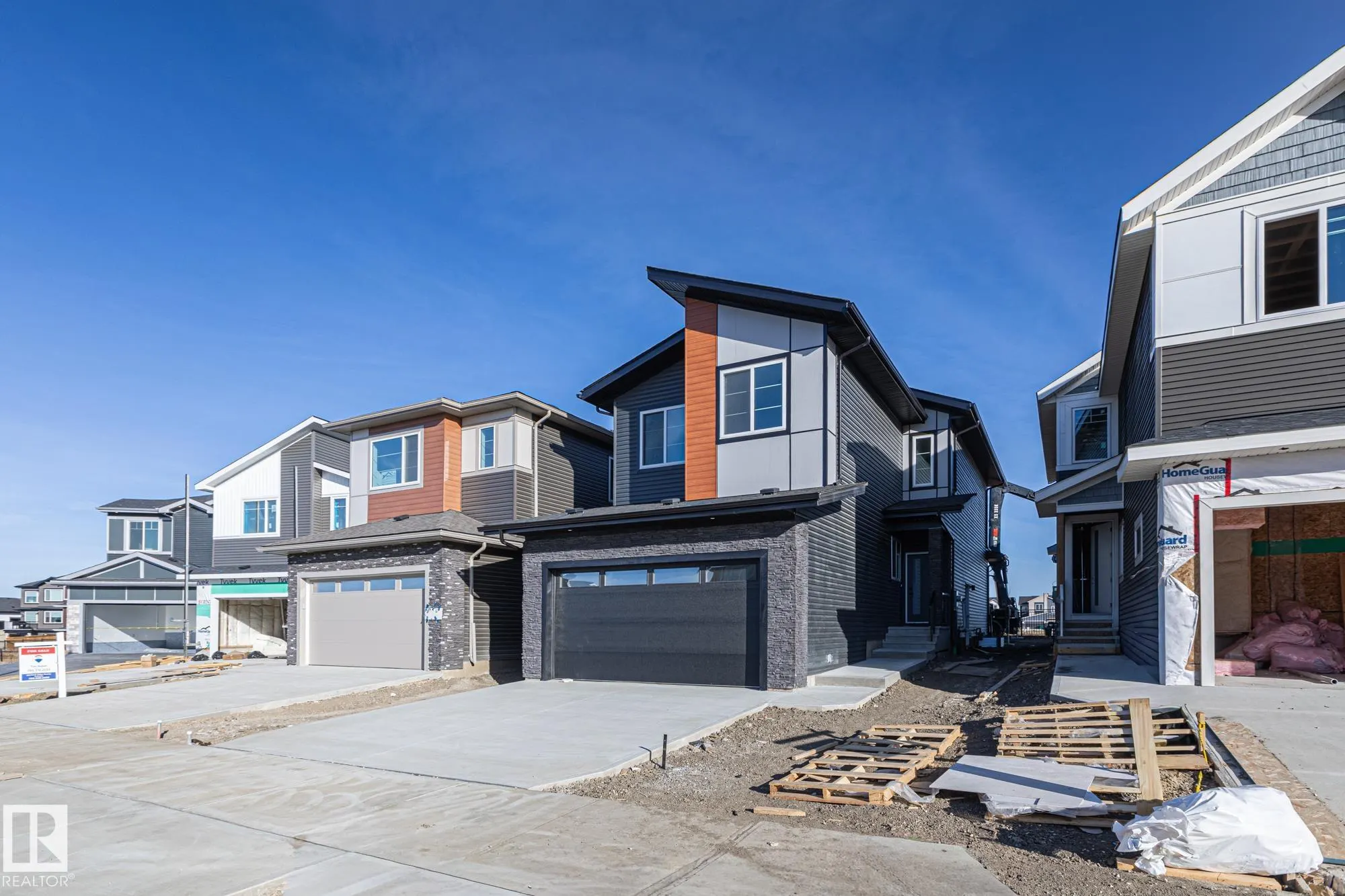 90 ELDRIDGE Point(e)