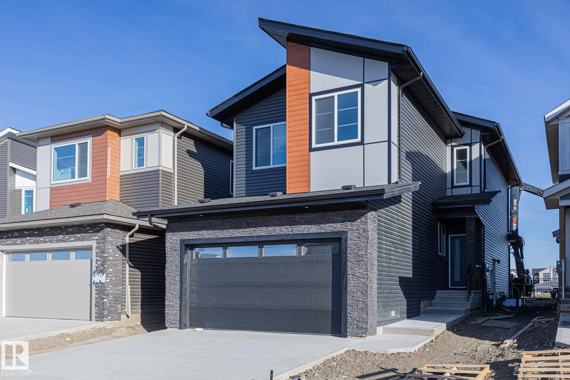 90 ELDRIDGE Point(e)