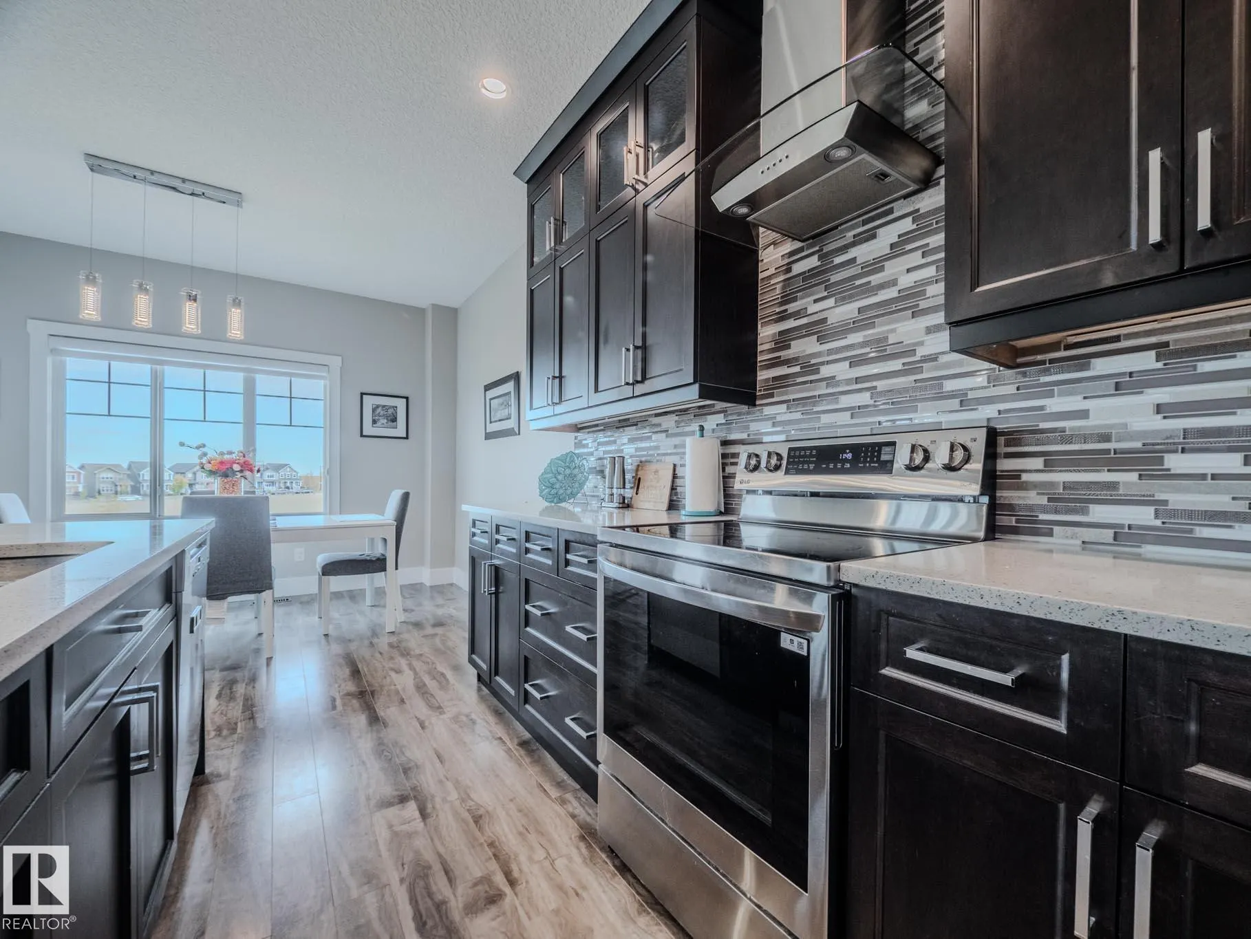 1049 COOPERS HAWK LINK Link