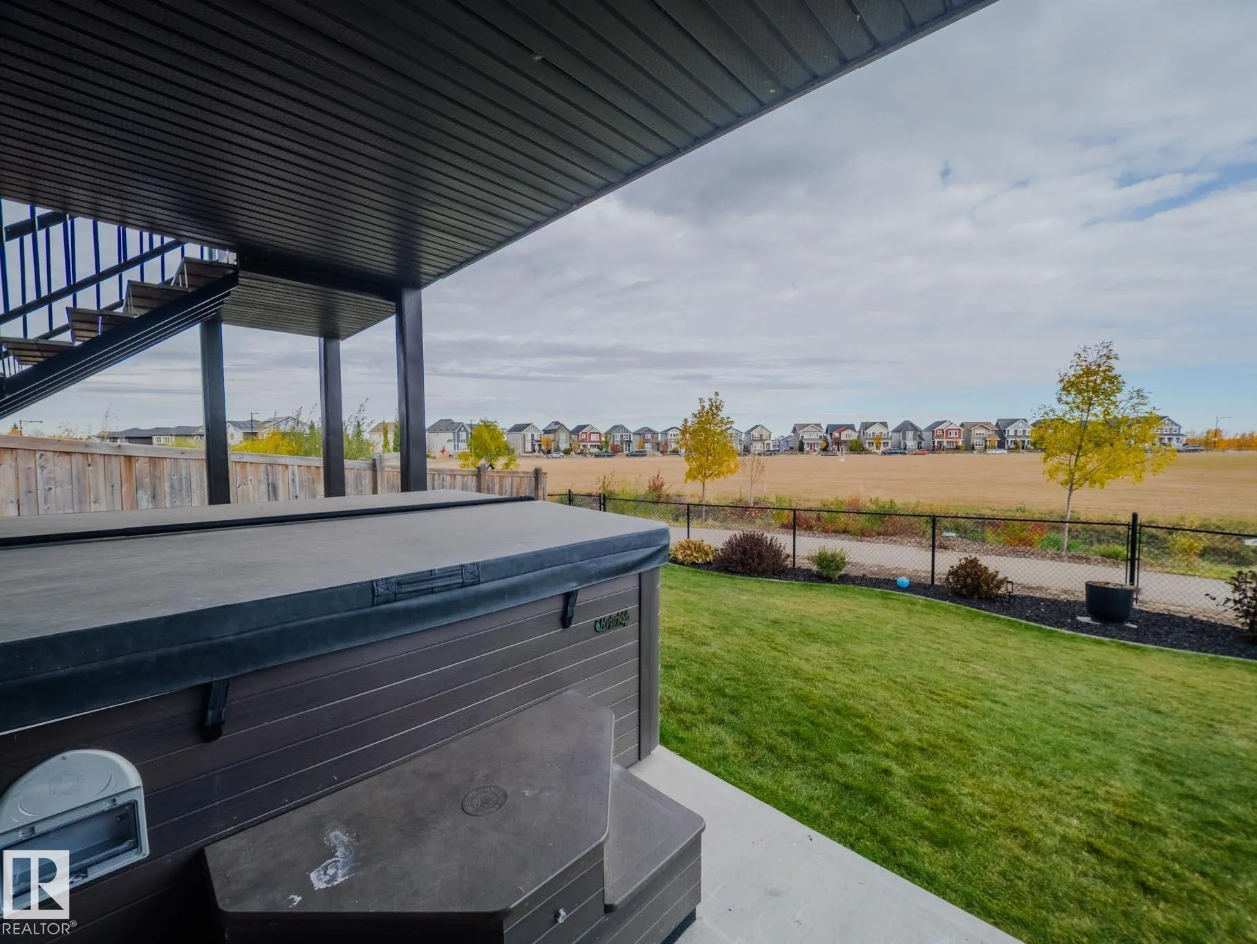 1049 COOPERS HAWK LINK Link