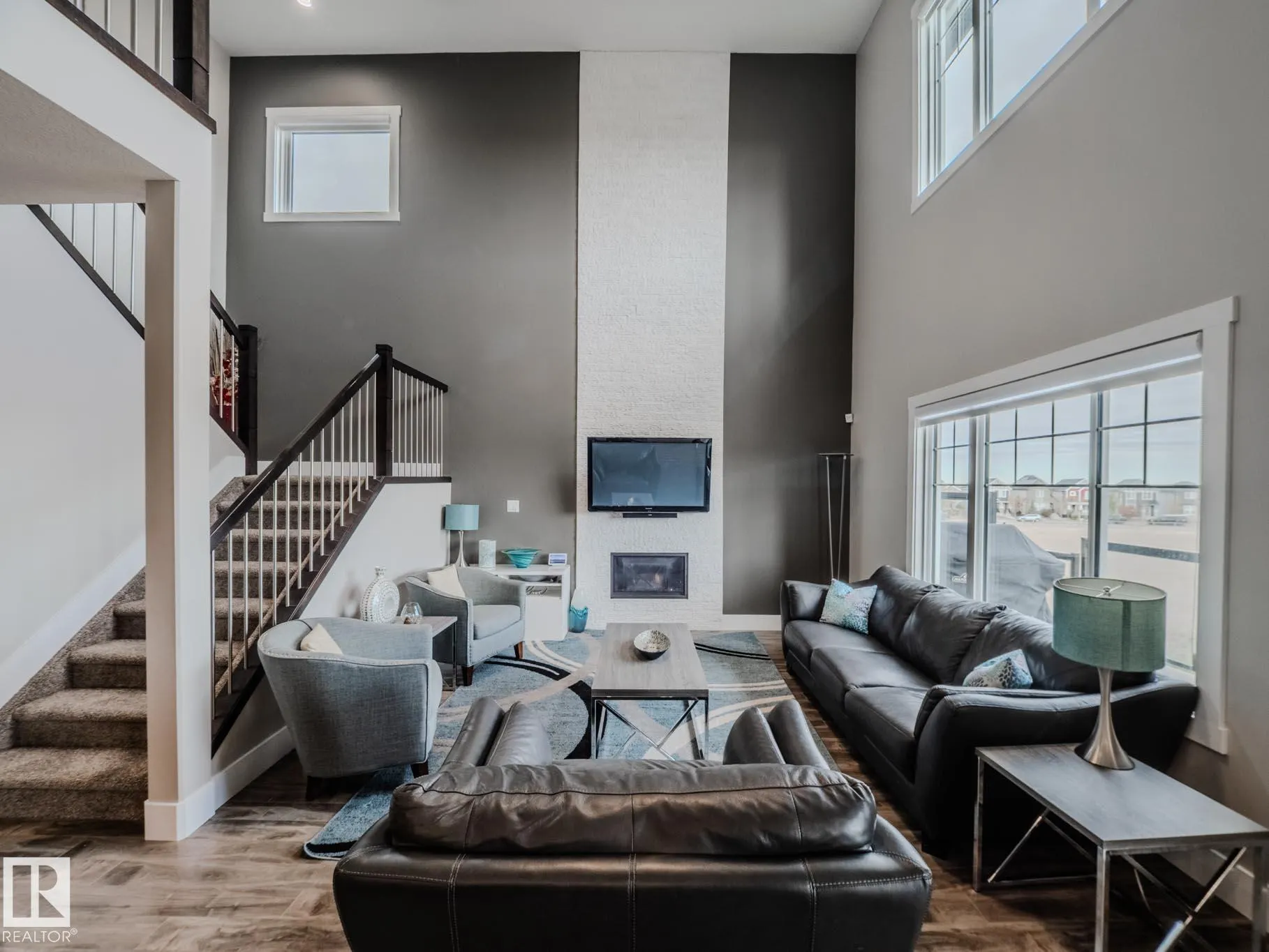 1049 COOPERS HAWK LINK Link