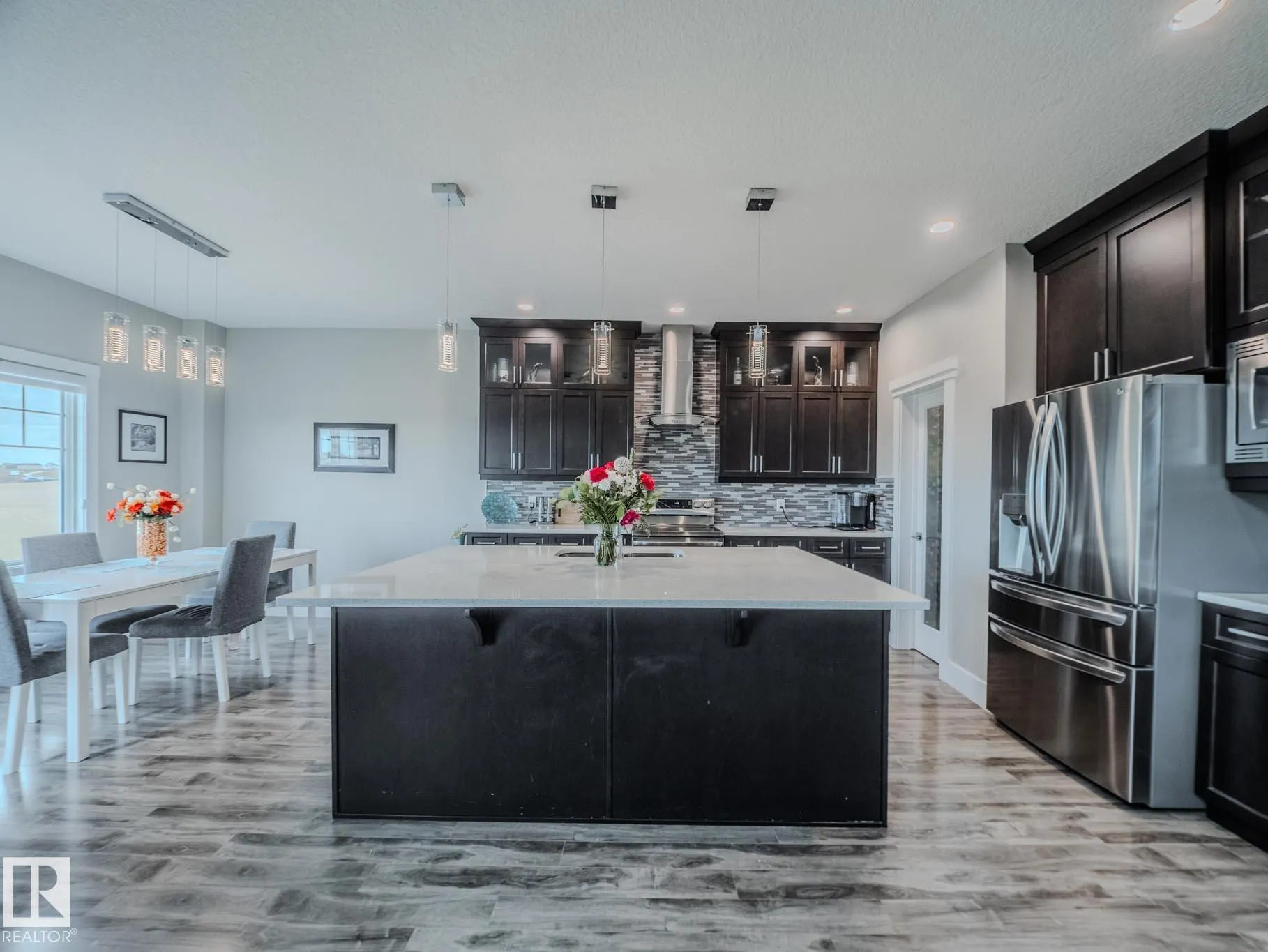 1049 COOPERS HAWK LINK Link