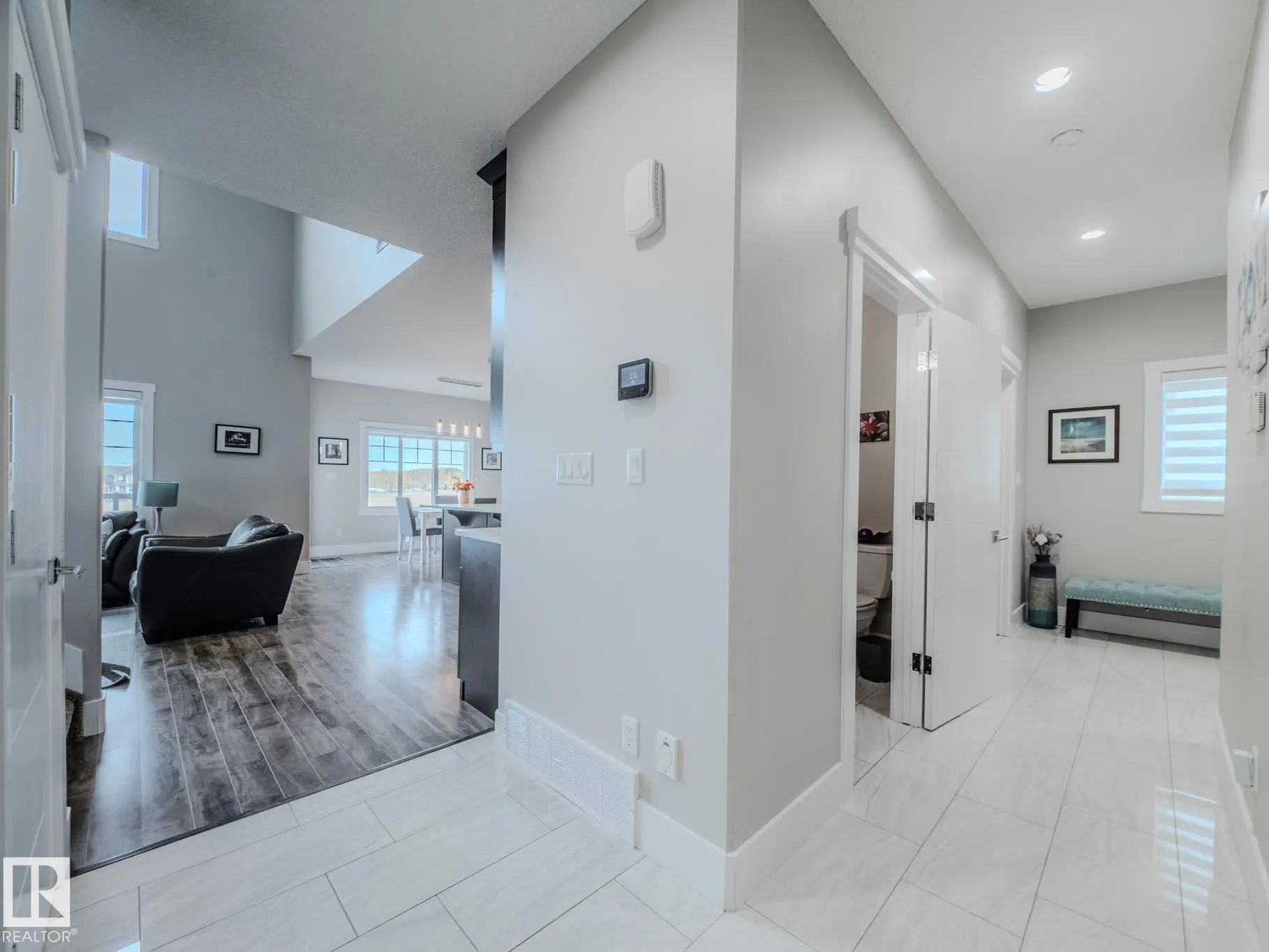 1049 COOPERS HAWK LINK Link