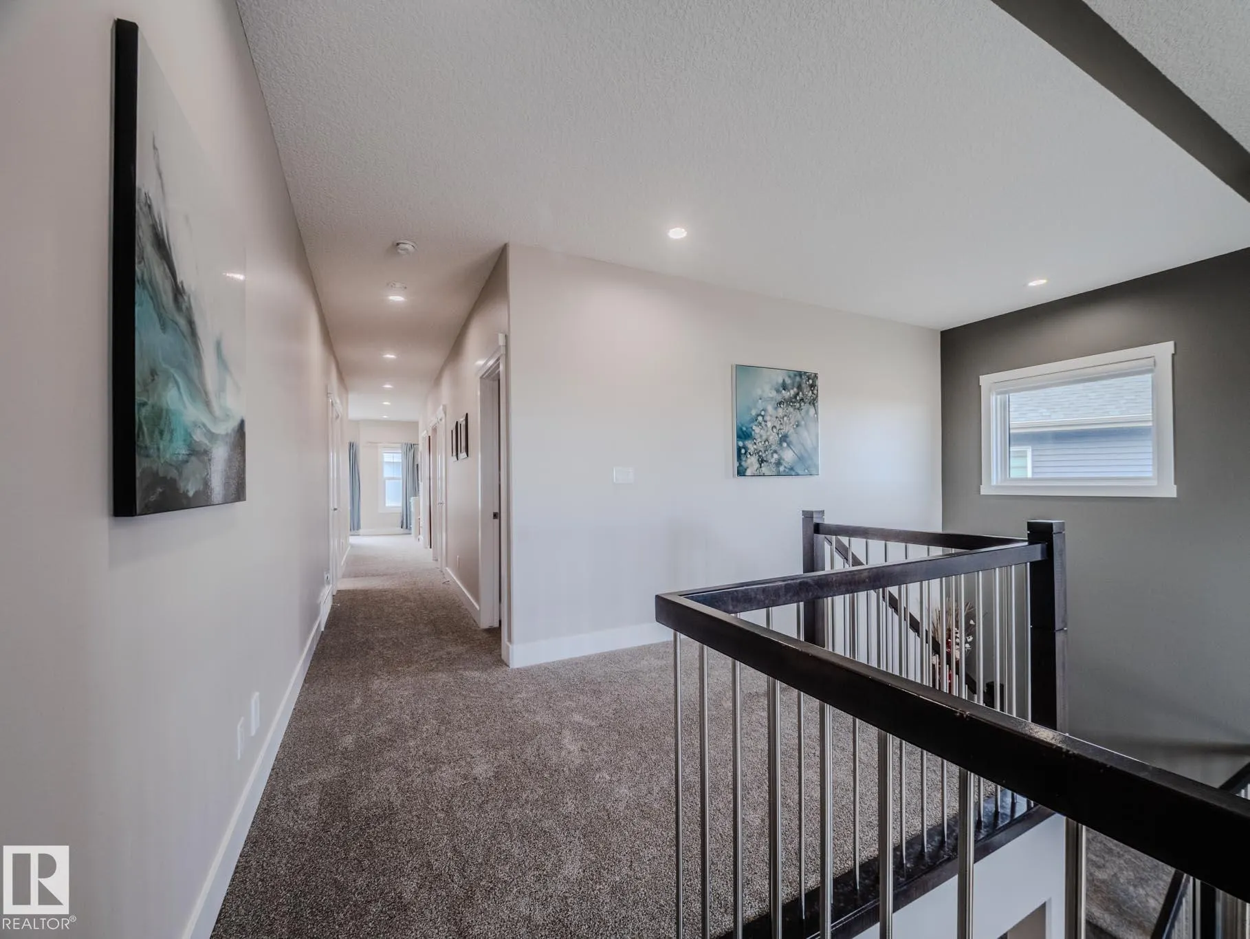 1049 COOPERS HAWK LINK Link