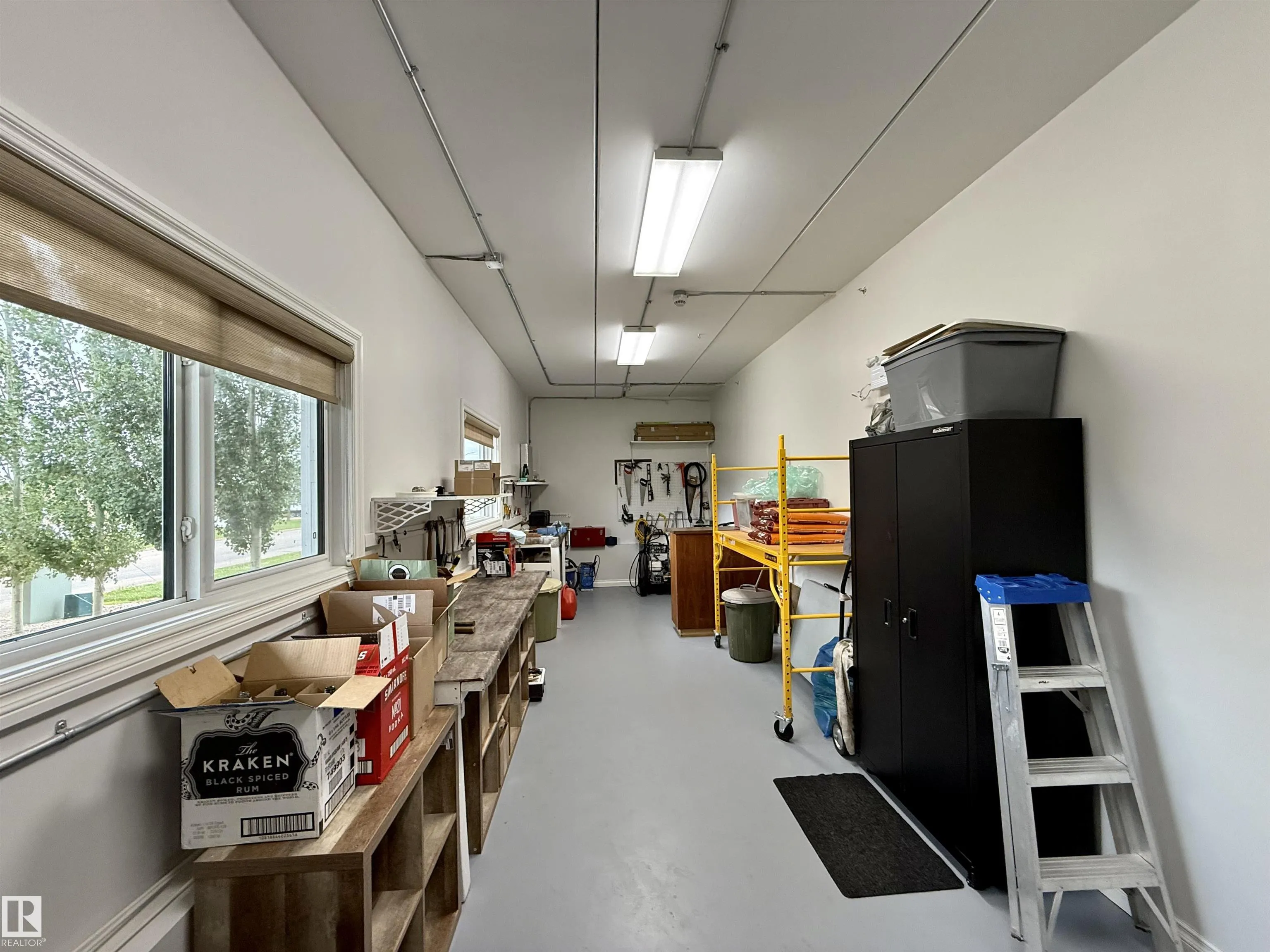 4614A Lakeshore Drive