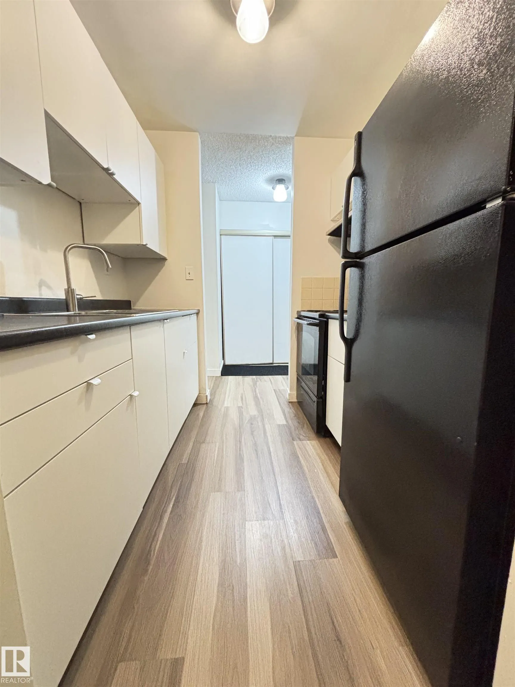 2624 MILL WOODS Road