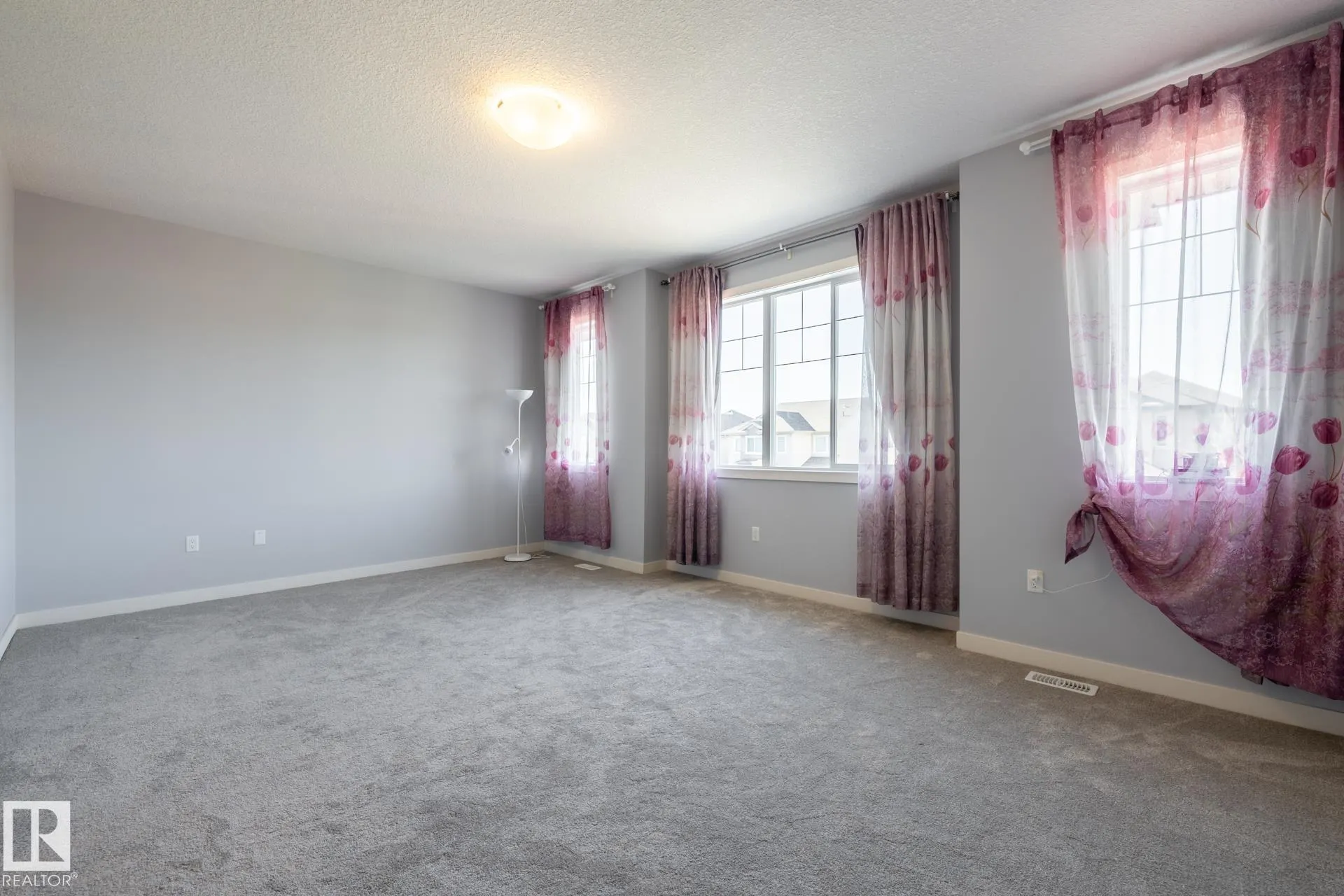 1257 CUNNINGHAM Drive