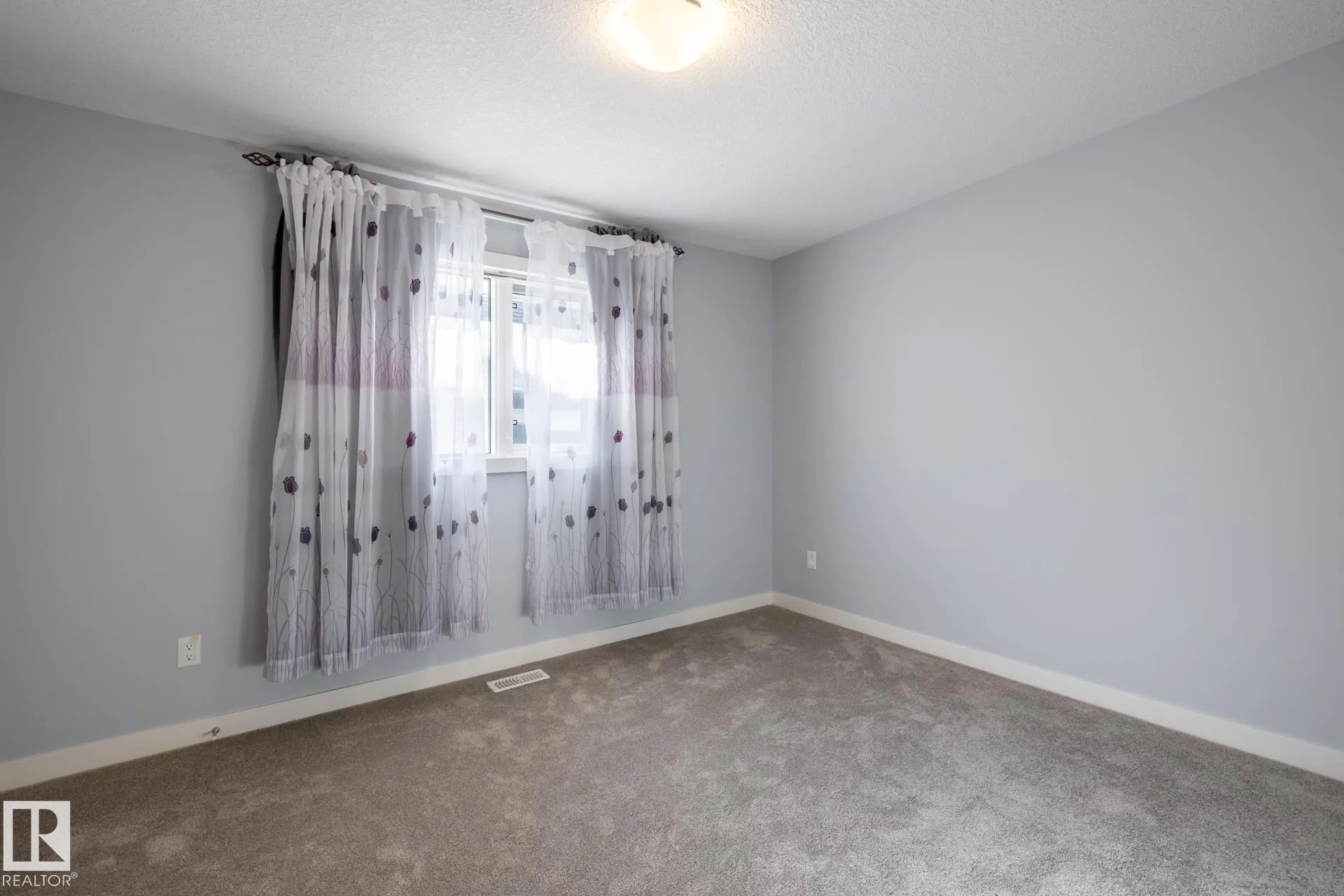 1257 CUNNINGHAM Drive