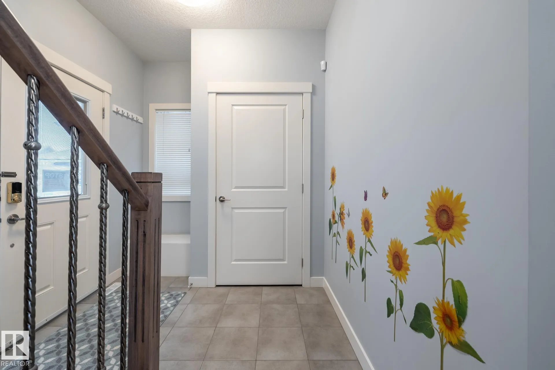 1257 CUNNINGHAM Drive