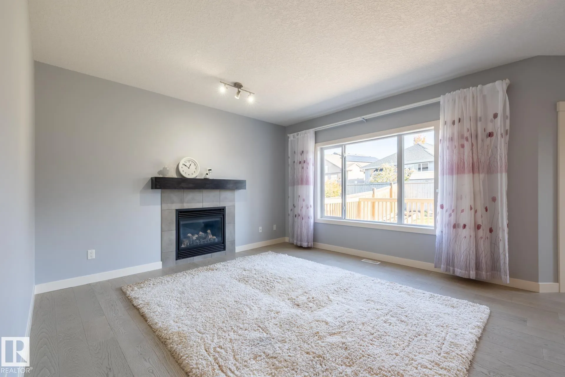 1257 CUNNINGHAM Drive