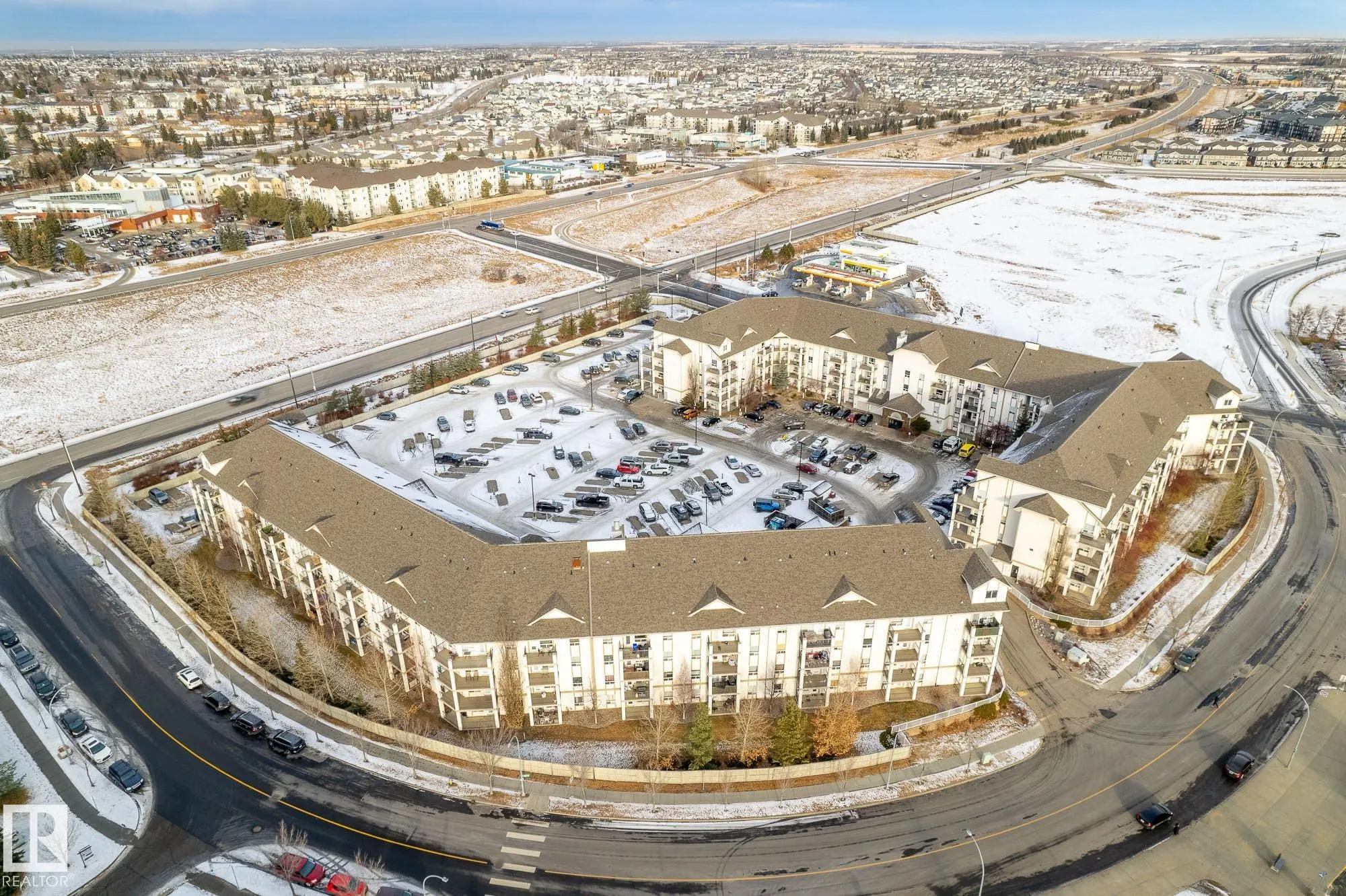 330 CLAREVIEW STATION Drive