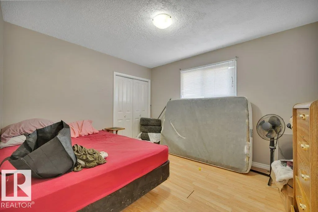 5310 & 5312 50 Street