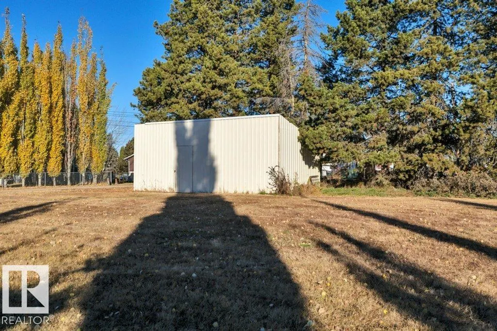 5310 & 5312 50 Street