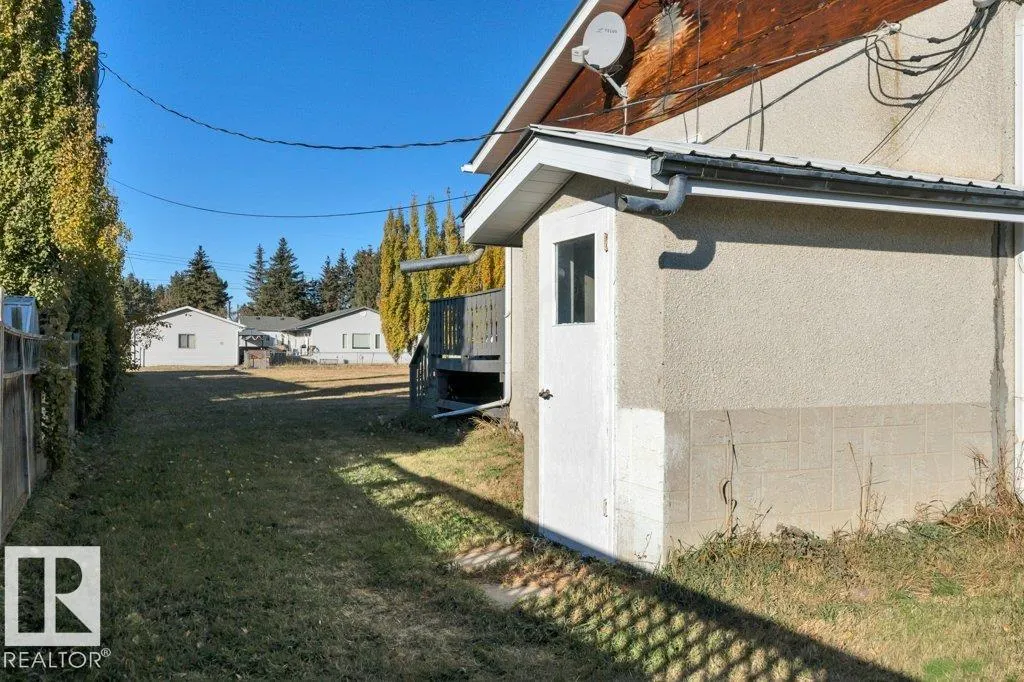 5310 & 5312 50 Street