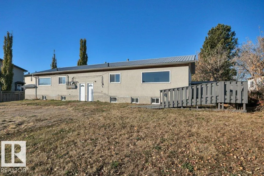 5310 & 5312 50 Street