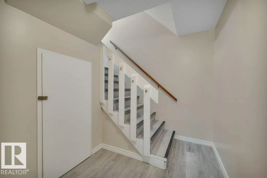 5310 & 5312 50 Street