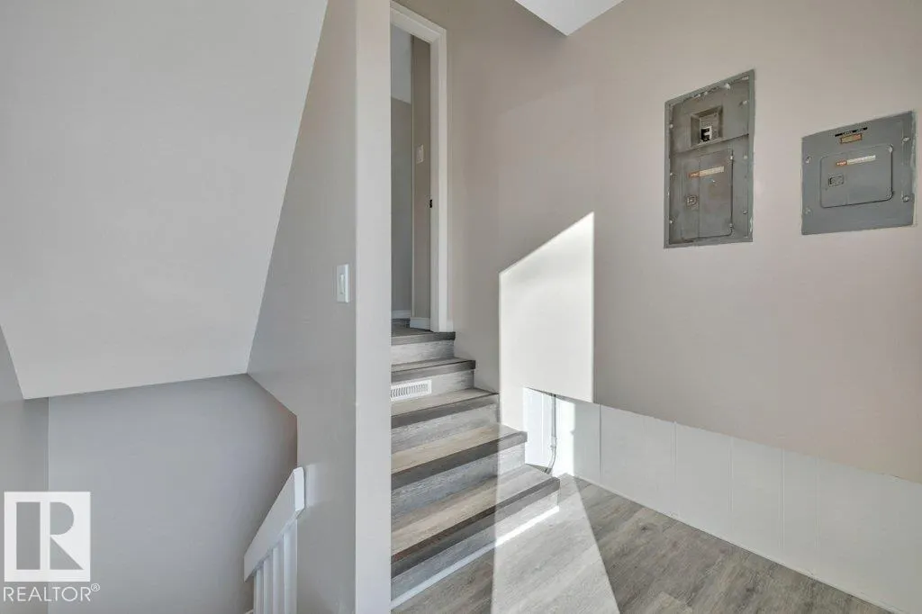 5310 & 5312 50 Street