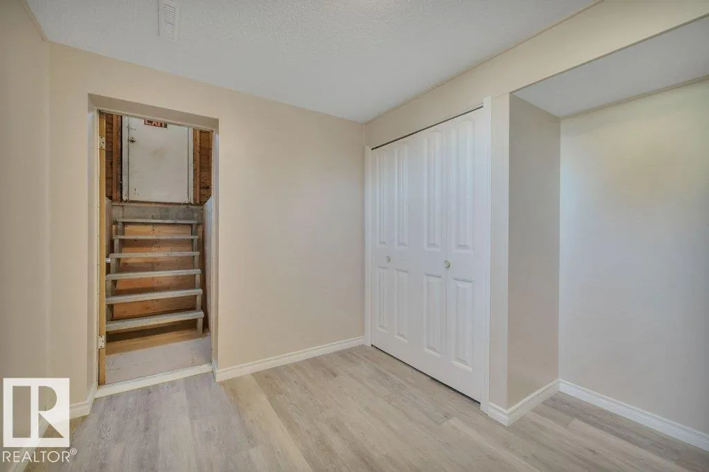 5310 & 5312 50 Street